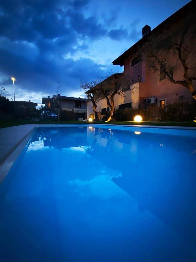 Le Logge del Garda in San Felice del Benaco, Prealpi Gardesane