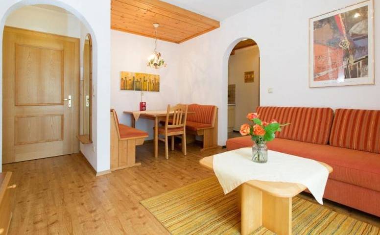 Chambre d’hôte pour 2 personnes, avec terrasse ainsi que vue et sauna à Sankt Anton am Arlberg - 4