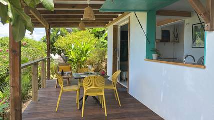 Gîte pour 2 personnes, avec terrasse dans Anse l'Etang