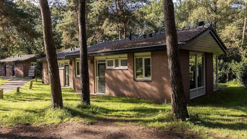 Bungalow voor 4 personen, with Balkon/Terras and Terras as well as Tuin op de Veluwe