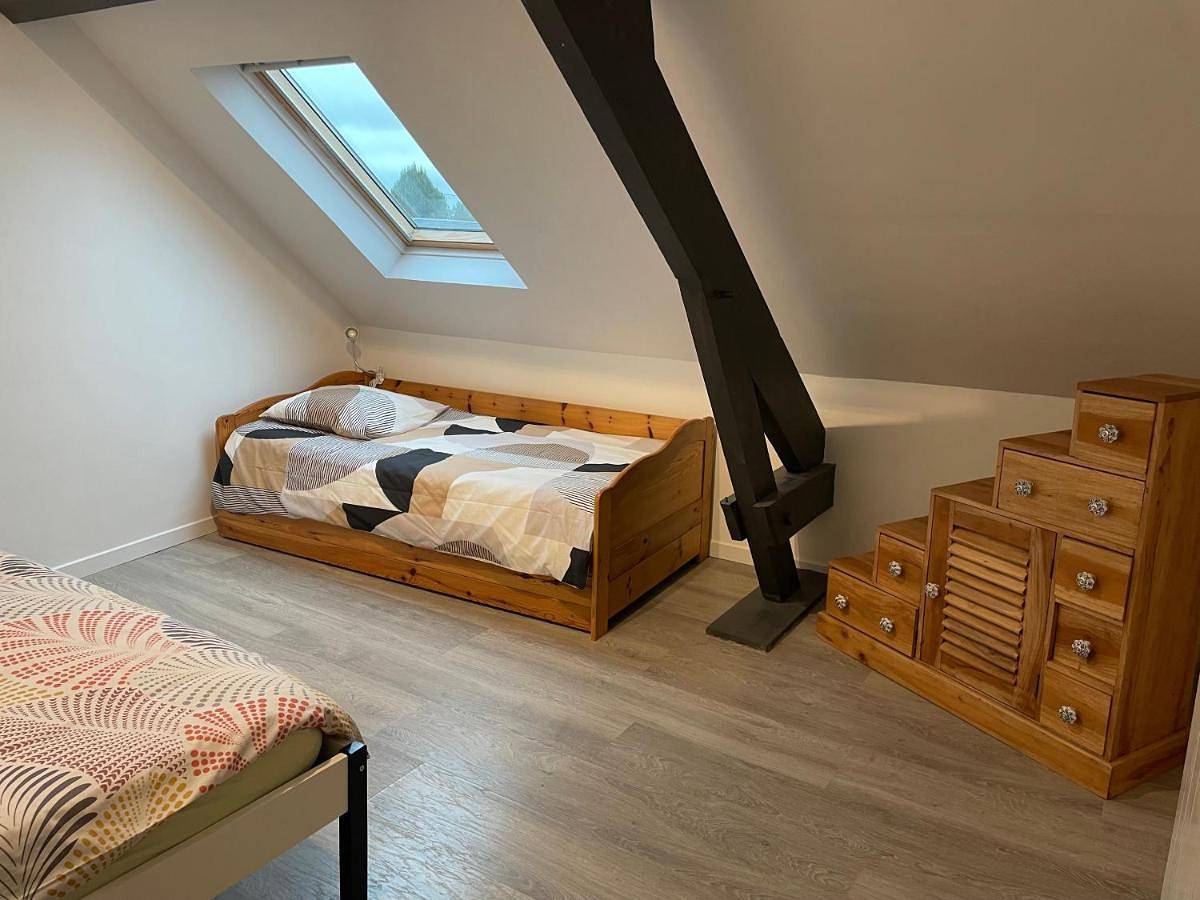 Appartement entier, Three-Bedroom Apartment in Parigny, Région d'Avranches