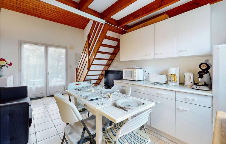 Acogedor alquiler de vacaciones: 1 km de la playa, jardín, aparcamiento, Internet in Ronce-les-Bains, La Tremblade