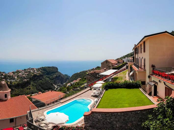 Gîte pour 3 personnes, avec Terrasse et Piscine à Scala