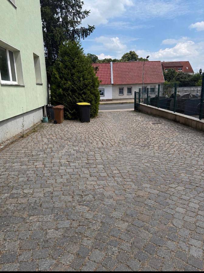 Ferienhaus für 24 Personen, mit Terrasse und Garten sowie Ausblick in Calbe (Saale) - 2