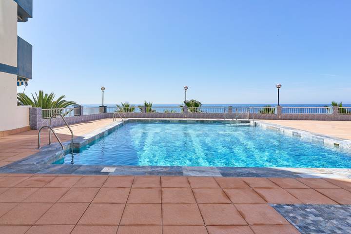 Apartment 'Apartamento Moderno' with Sea View, Wi-Fi and Air Conditioning