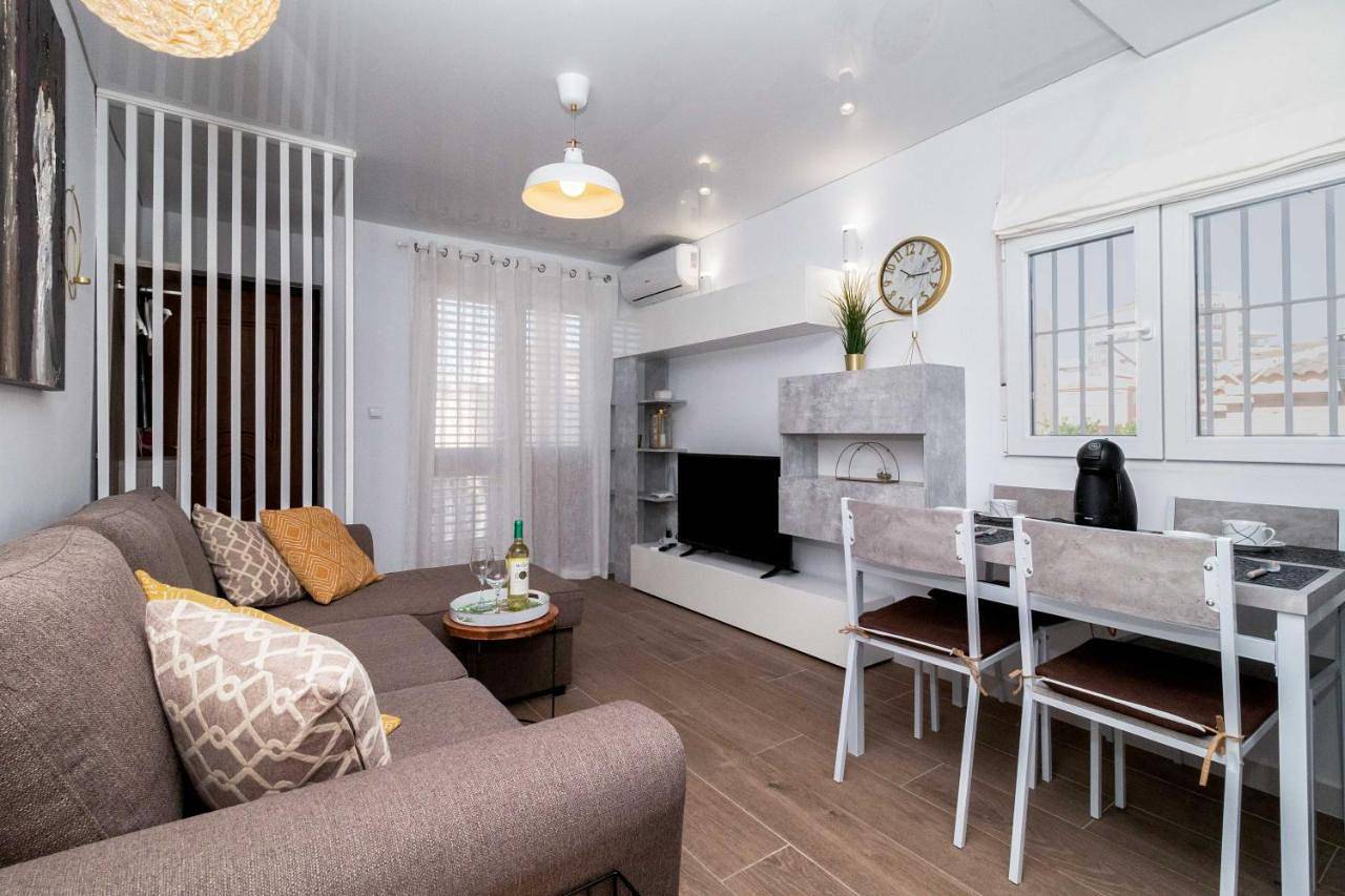 Ganze Wohnung, Two-Bedroom Bungalow in Playa de La Mata (Torrevieja), Torrevieja