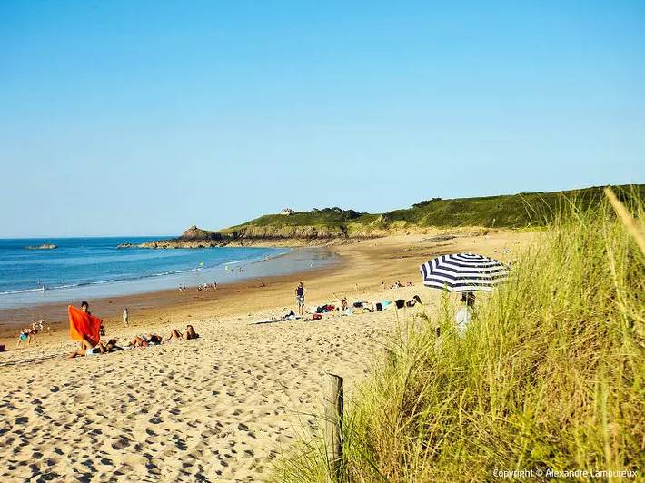 Location de vacances pour 6 personnes, avec Terrasse et Jardin à Cancale