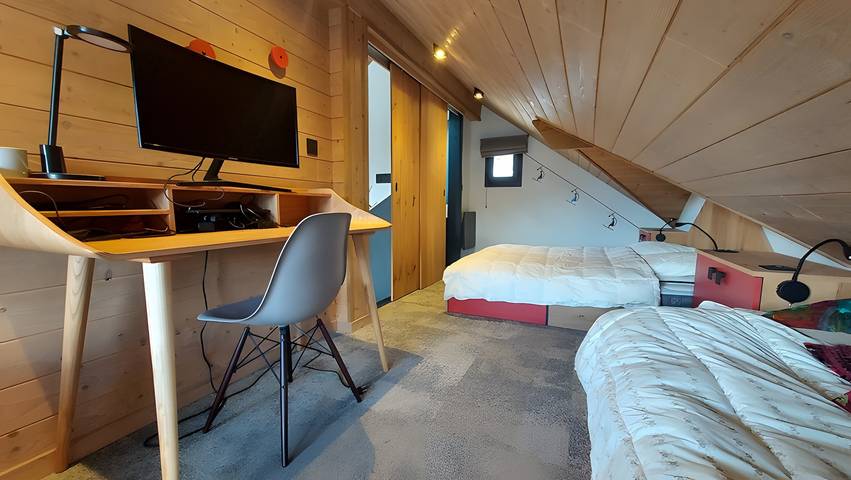 Chalet „Alpine Escape“ mit Bergblick, Balkon und Wlan in Oz, Nationalpark Écrins