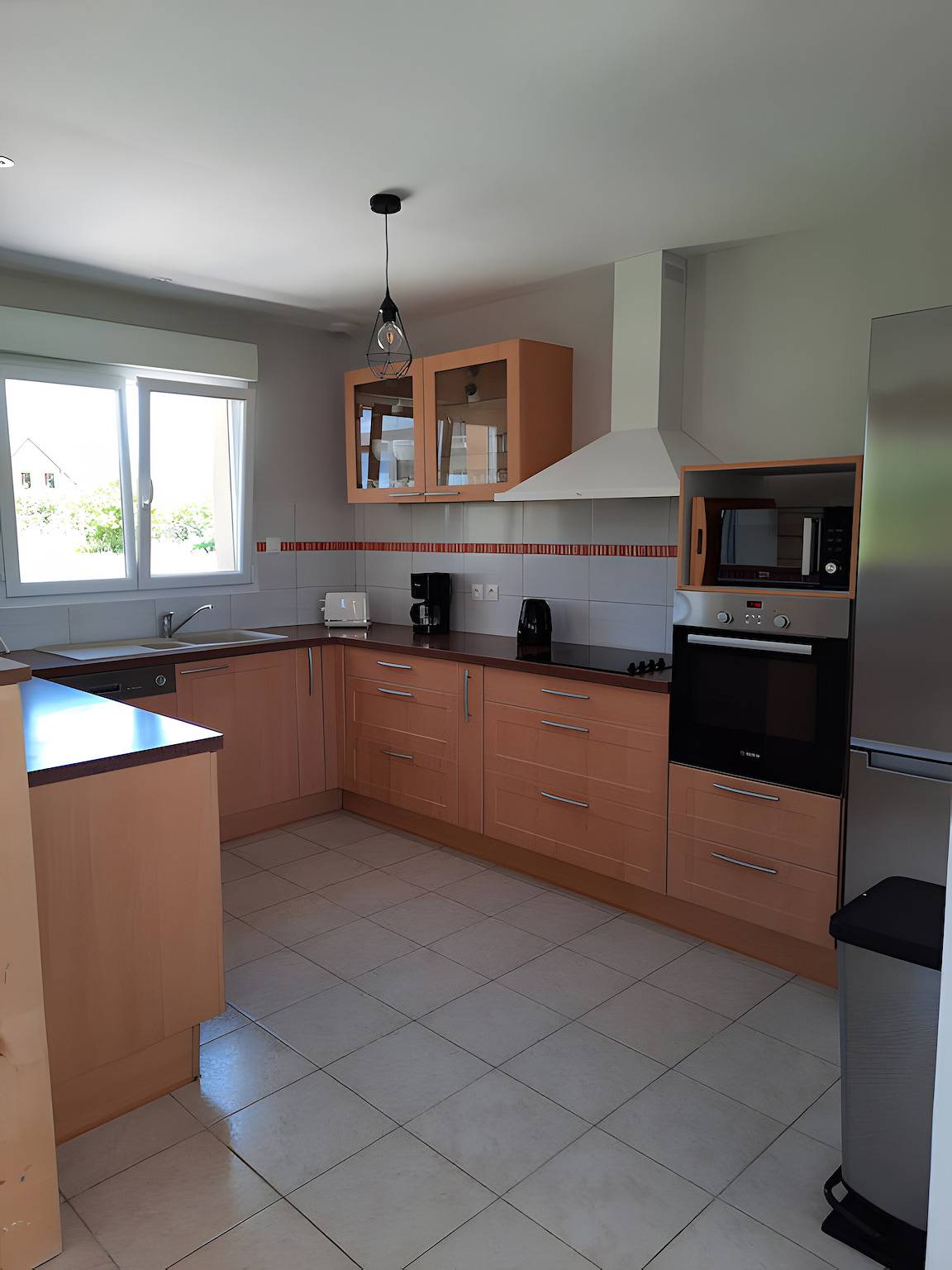 Holiday Home "Gîte with Game Room" with Private Terrace, Garden & Wi-Fi in Montfarville, Cherbourg region