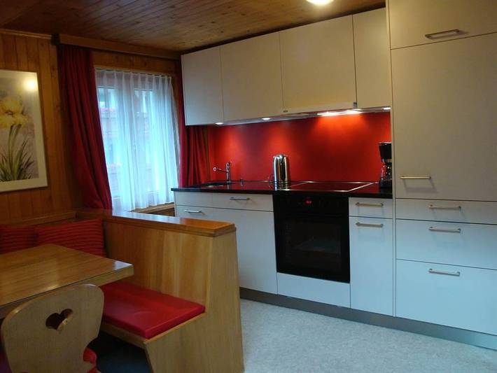 Gîte pour 4 personnes, avec vue et jardin, adapté aux familles à Saas-Grund - 4