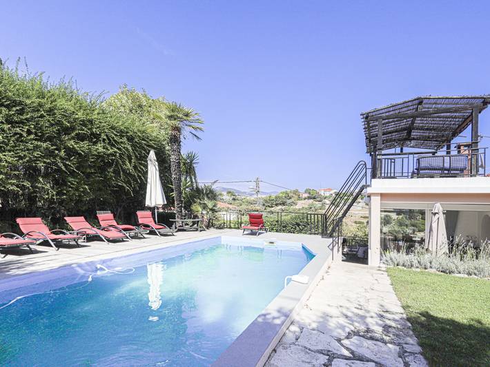 Ferienhaus für 8 Personen, mit Pool und Garten in Nizza