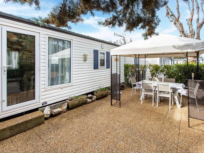 Camping pour 6 personnes, avec Terrasse ainsi que Jardin et Piscine à La Londe-les-Maures