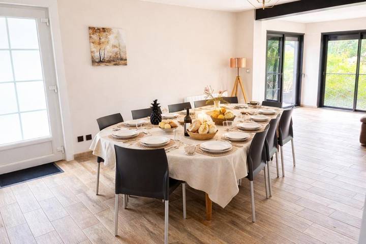 Location de vacances pour 12 personnes, avec jardin ainsi que terrasse et vue, animaux acceptés à Boutigny-sur-Essonne - 4
