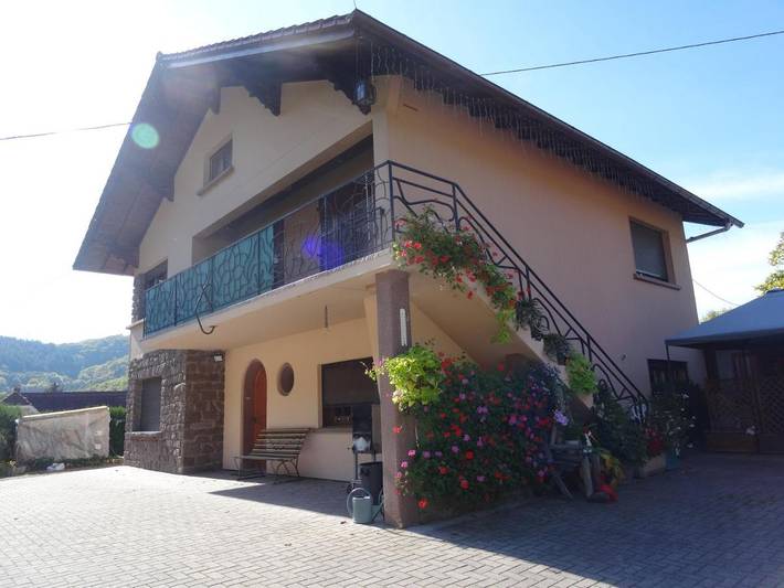 Appartement de vacances pour 4 personnes, avec jardin et vue, adapté aux familles