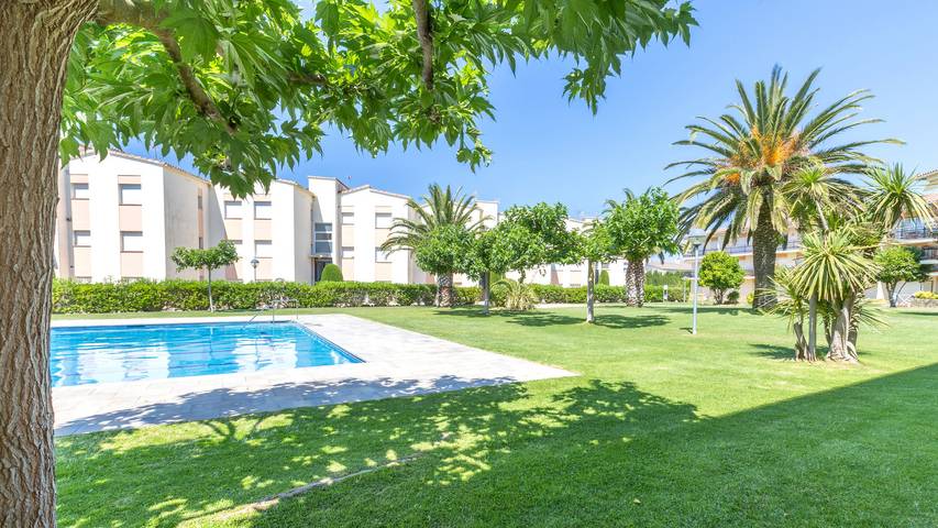 Ferienwohnung für 4 Personen, mit Terrasse und Garten sowie Pool in Palafrugell - 2