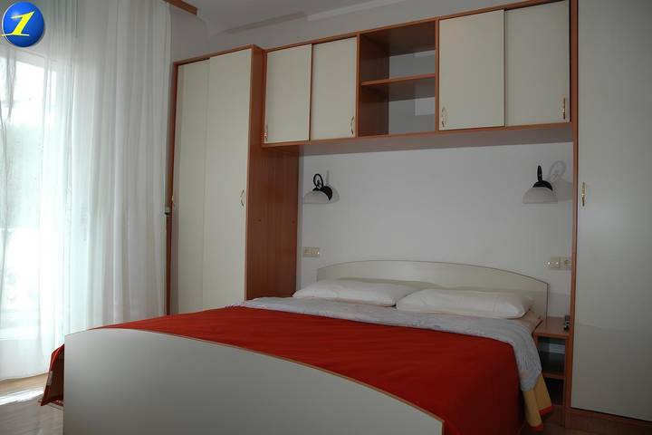 Ferienwohnung für 2 Personen, mit Balkon/Terrasse in Supetarska Draga
