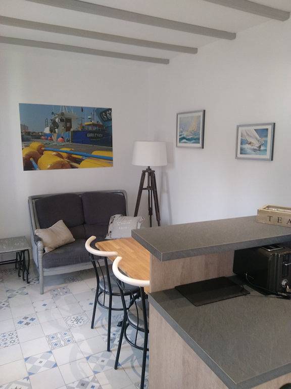 Gîte pour 4 personnes, avec terrasse et jardin dans Plage du Boisvinet - 2