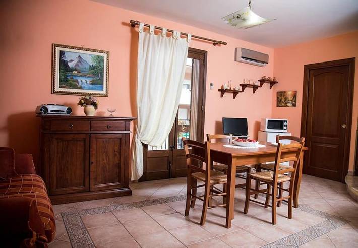 Appartamento per 4 persone, con Balcone e Panorama a Castelbuono