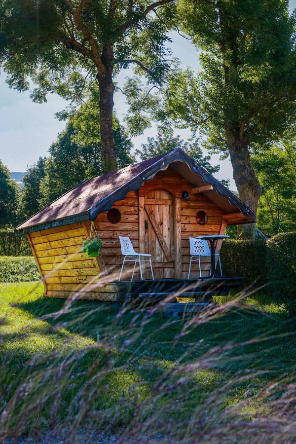 Location de vacances pour 2 personnes, avec Balcon et Terrasse ainsi que Jardin et Piscine à Le Monastier-sur-Gazeille
