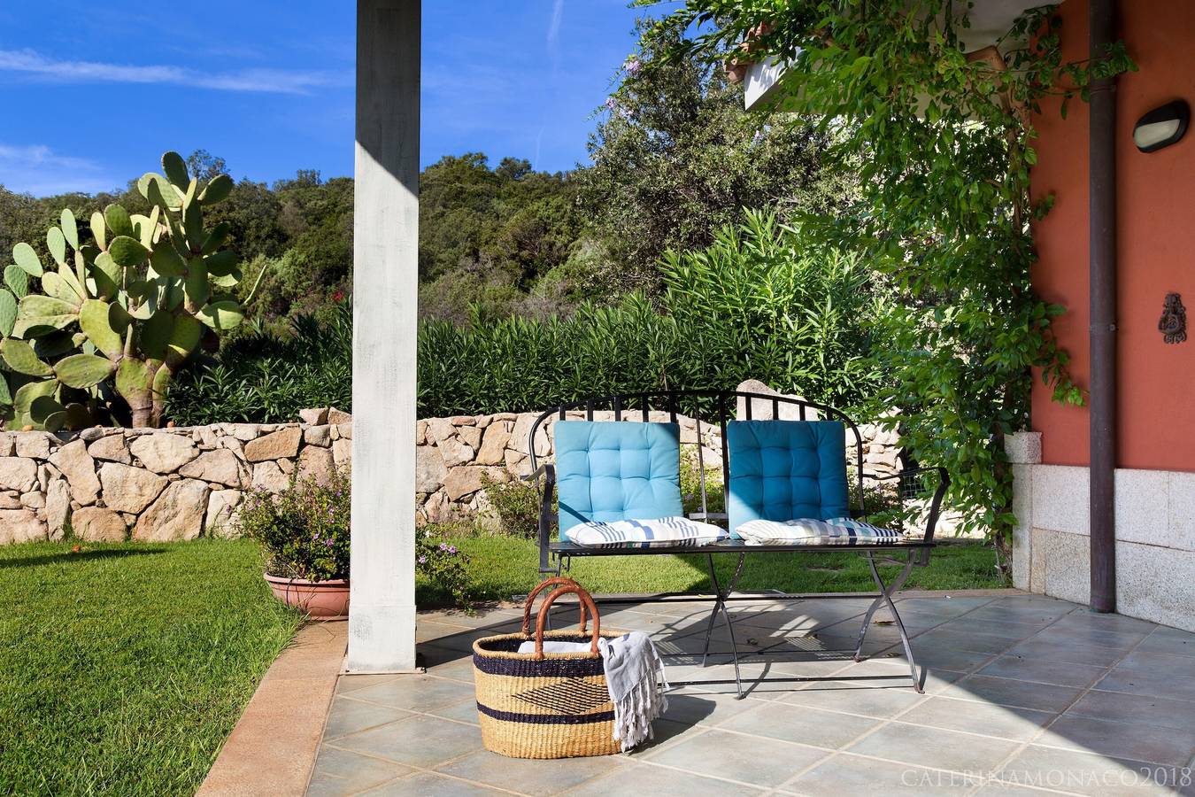 Casa vacanze "Casa magnolia San Pantaleo" con A/C, giardino e terrazza; Parcheggio disponibile in San Pantaleo, Olbia