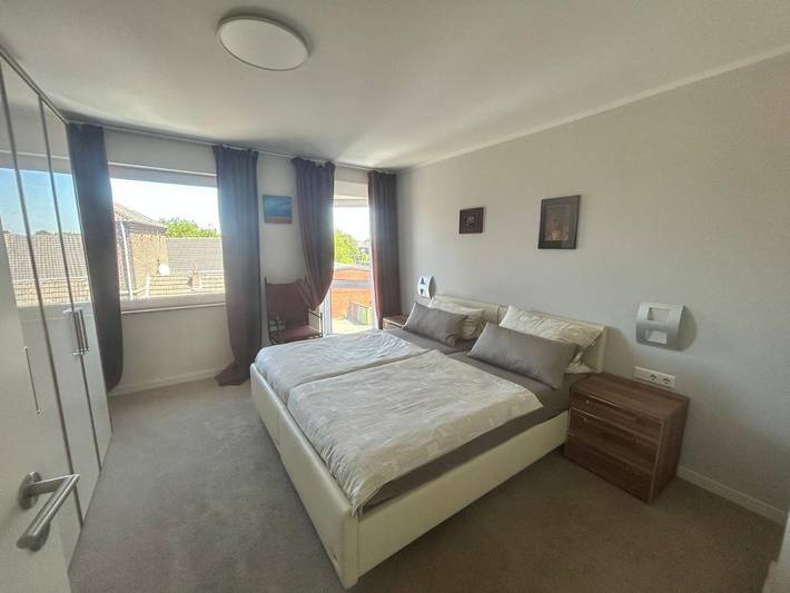 Ferienwohnung für 4 Personen, mit Balkon und Garten sowie Ausblick in Pulheim - 2