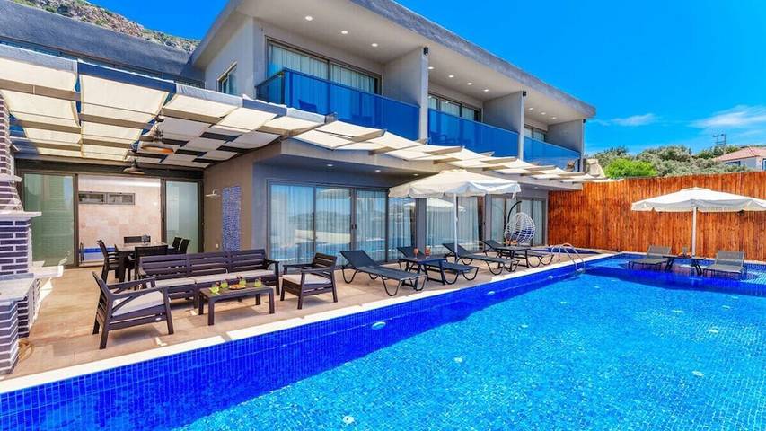 Vakantiehuis voor 10 personen, met sauna en terras in Kalkan