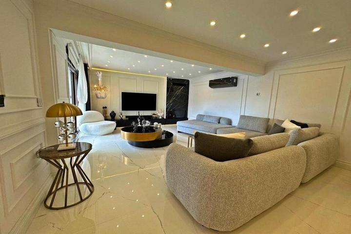 Villa pour 14 personnes, avec vue ainsi que jardin et piscine, animaux acceptés à Istanbul - 3