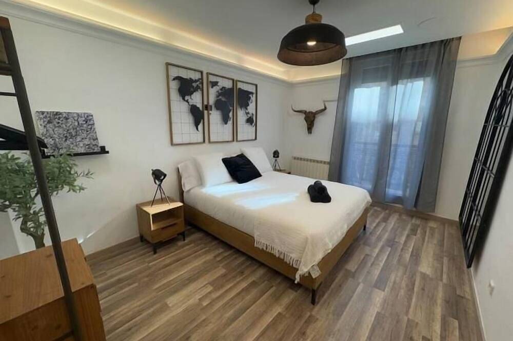 Entire apartment, La Vinoteca del Artista in Logroño, La Rioja Province