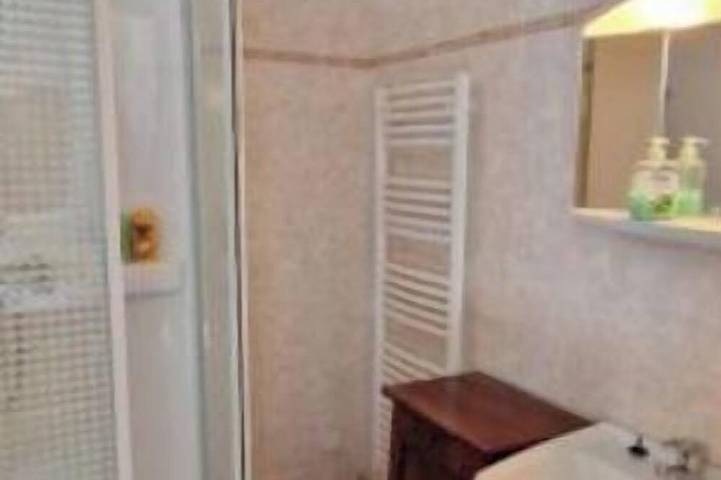 Ganze Wohnung, Apartment in a Townhouse - 4 people in Oloron-Sainte-Marie, Béarn