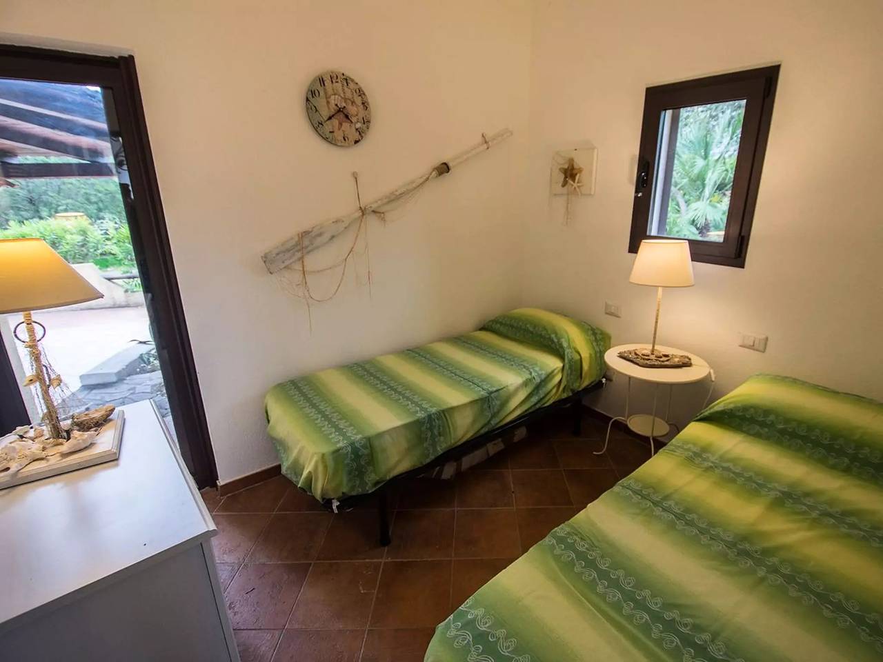 6 personas in Palau (Cerdeña), Gallura