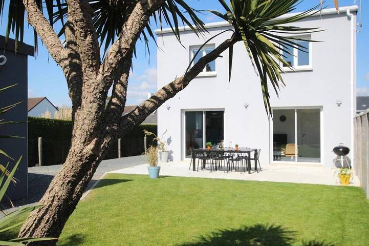 Gîte pour 8 personnes, avec jardin, animaux acceptés