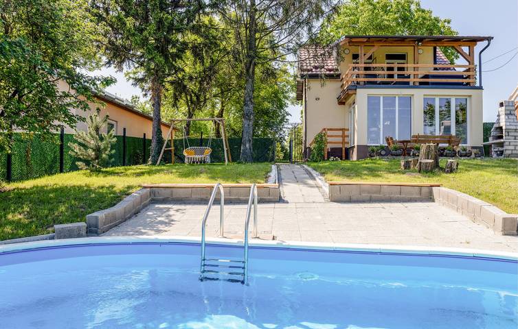 Gemütliche 2-Zimmer-Wohnung mit Pool und Terrasse in der Nähe der Donau in Osijek-Baranja
