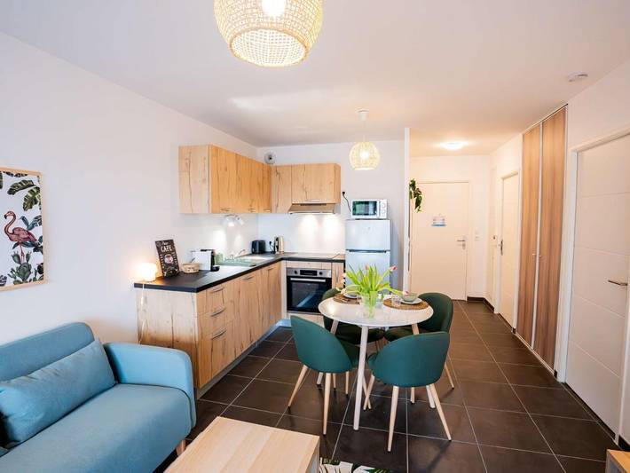 Gîte pour 2 personnes, avec Terrasse et Piscine dans Thermes des Hespérides - 2