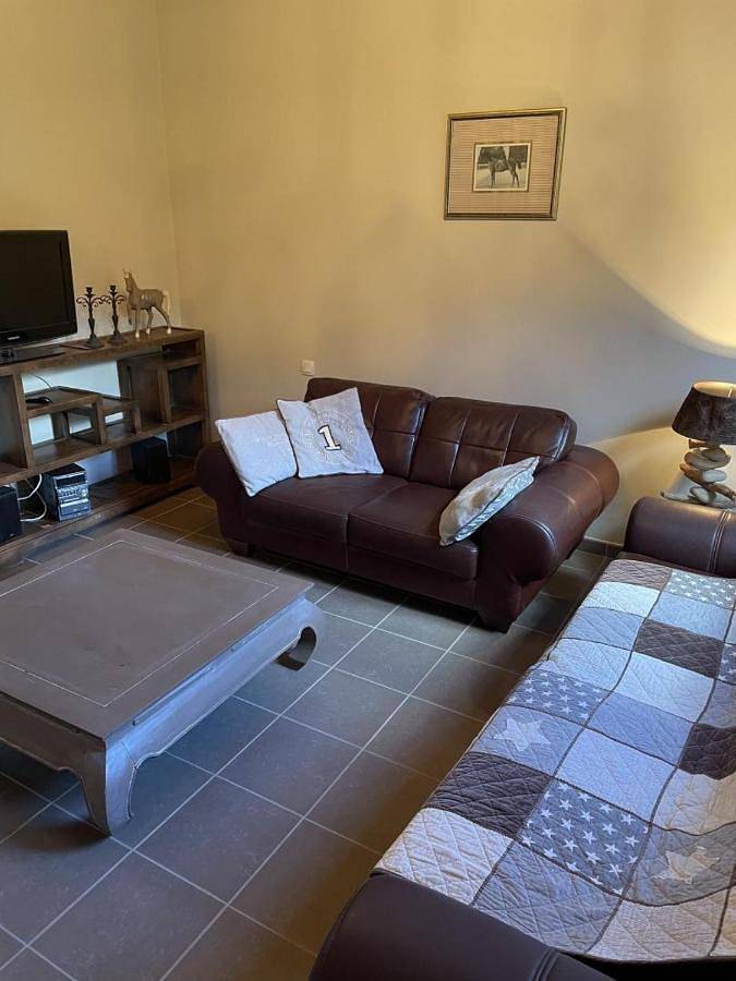 Location de vacances pour 6 personnes, avec terrasse dans Morchies