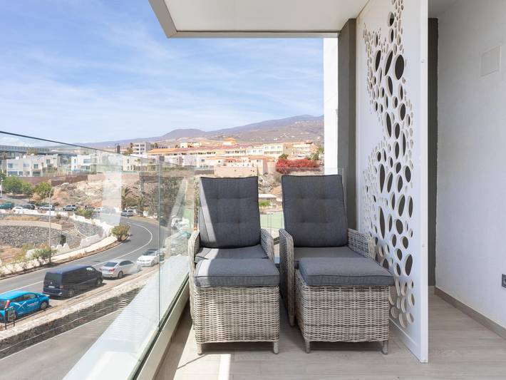 Ferienwohnung für 5 Personen, mit Pool und Kinderpool sowie Balkon und Meerblick, kinderfreundlich in Callao Salvaje - 2