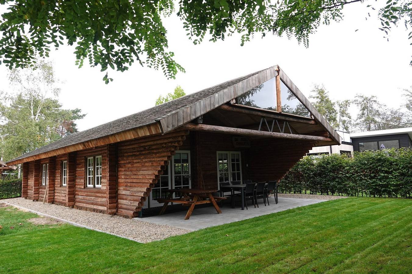 Stilvolles 6 Personen Ferienhaus mit großem Garten und Smart-Tv im Park in Baarle-Nassau in Baarle-Nassau, Nordbrabant