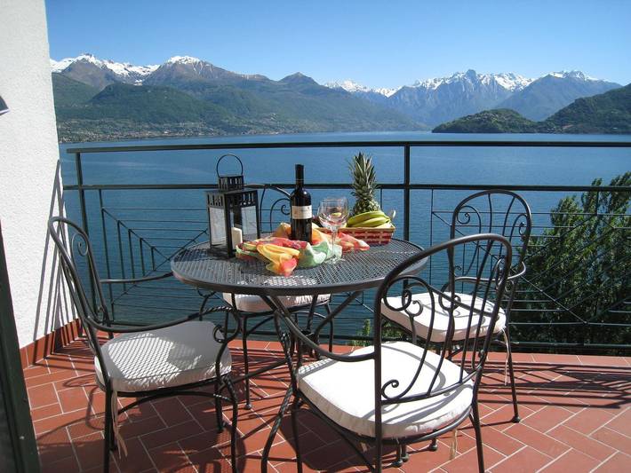 Ferienwohnung für 4 Personen, mit Balkon und Garten sowie Seeblick in Pianello del Lario