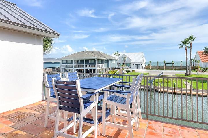 Vacation rental for 10 people, with hot tub and balcony in Rockport (Texas)