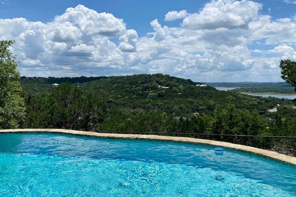 Vacation House for 8 Guests in Lago Vista, Lake Travis
