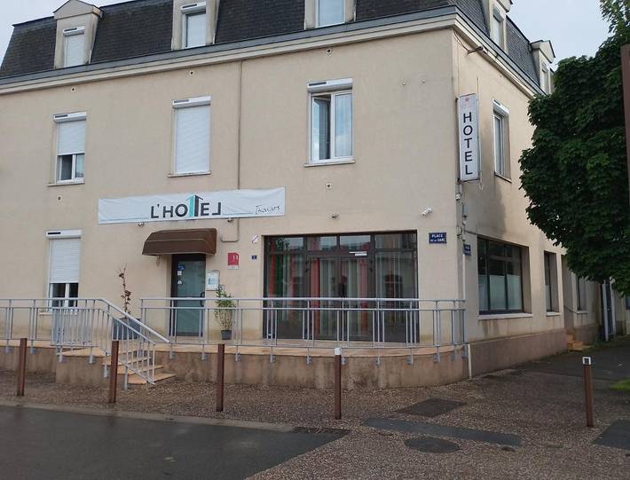 Hôtel pour 2 personnes, avec terrasse, animaux acceptés à Thouars - 2
