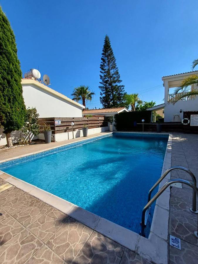 Vakantiehuis voor 4 personen, met tuin en zwembad in Paphos