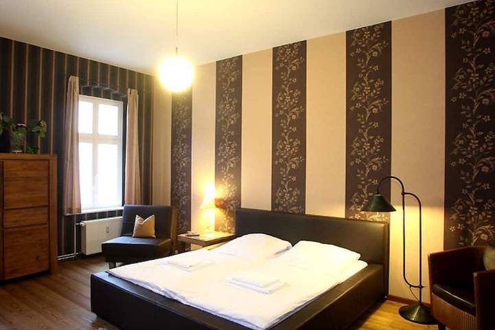 Ferienwohnung für 3 Personen, mit Garten in Charlottenburg Berlin - 2