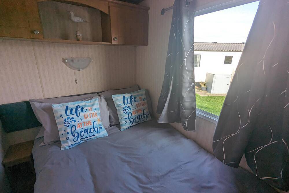 Beach House - Dog Friendly, Anderby Creek in Anderby, Lincolnshire