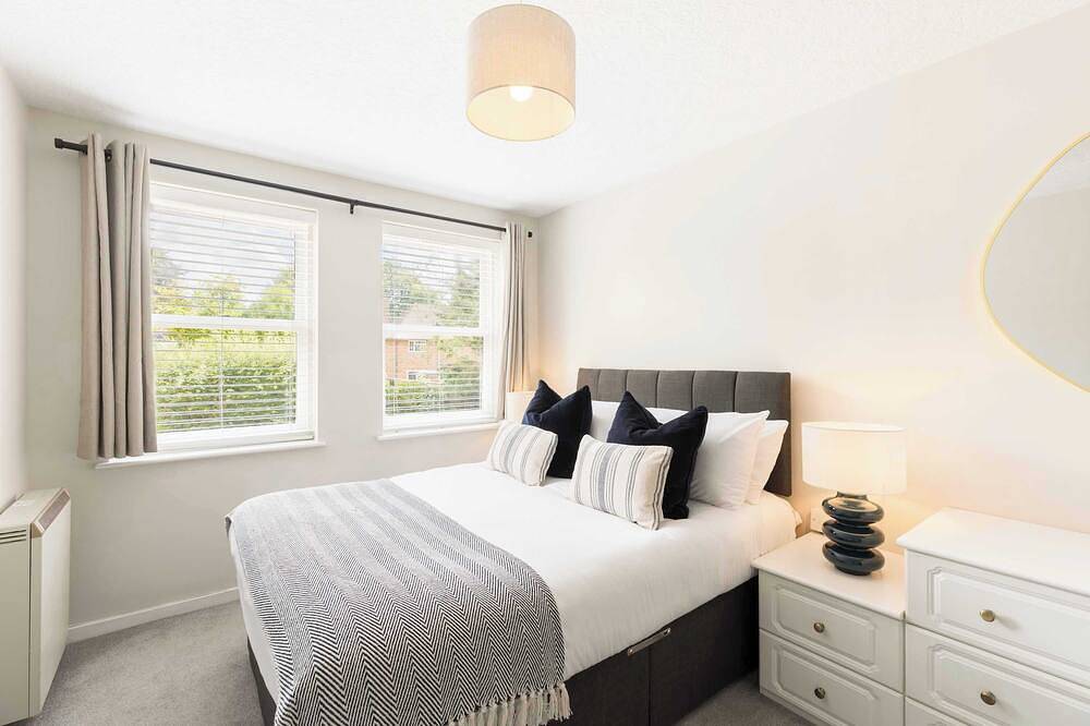 Entire apartment, Apt 5 Chestnut Court - Leamington Spa in Leamington Spa, Warwickshire