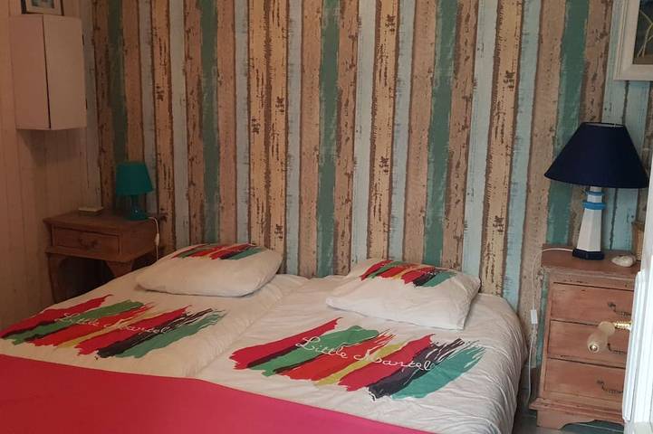 Location de vacances pour 18 personnes, avec Terrasse et Jardin à Mortagne-sur-Gironde - 2