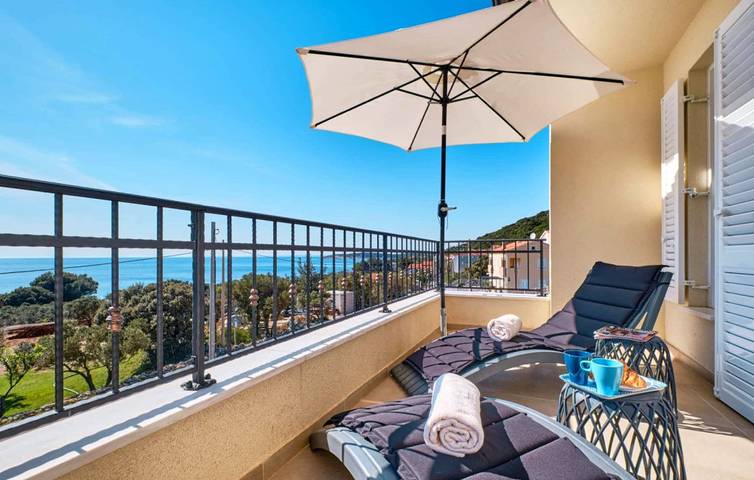 Villa für 6 Personen, mit Garten und Terrasse auf Cres - 3