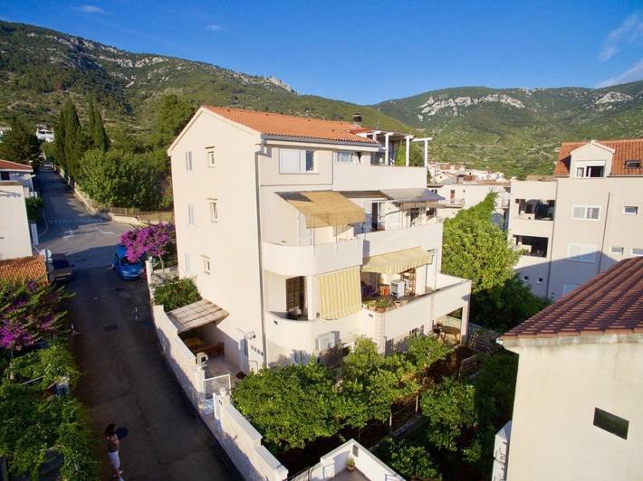 Chambre d’hôte pour 2 personnes, avec Balcon et Terrasse ainsi que Jardin et Vue dans Vis