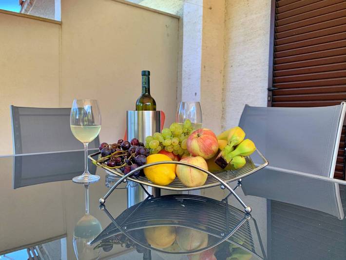 Ganze Wohnung, Apartment Viola - 300 m vom Meer, Terrasse, Haustiere wilkommen, Garten, Waschmaschine in Silo (Krk), Krk
