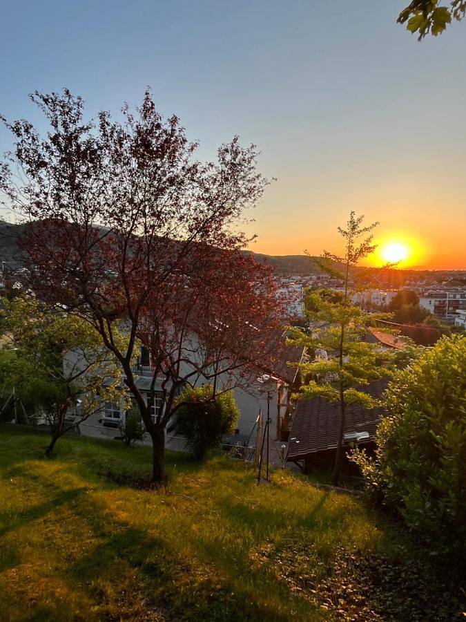 Casa de vacaciones para 11 personas, con jardín además de vistas y sauna - 1