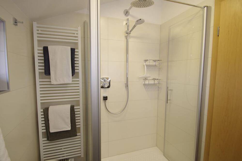 Ganze Wohnung, Ferienwohnung Wasserkuppe - Ferienstudios Familie Harnier in Langenbieber, Hofbieber
